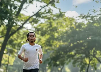 Menelusuri Jejak Badak Jawa di Banten dan Nikmati Manfaat Lari di Alam