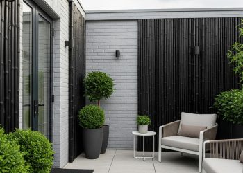 Teras Kecil nan Cantik 4×6 Meter dari Batako dan Bambu