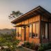 Inspirasi 10 Desain Rumah Kayu dan Bata Sederhana, Menggabungkan Estetika dan Keberlanjutan