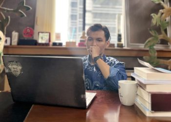 Guru Honorer Sebagai Pahlawan Tanpa Tanda Jasa