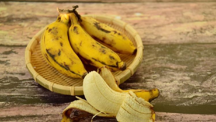 5 Kelompok Orang yang Dilarang Mengonsumsi Pisang, Siapa Saja?