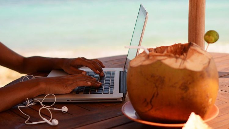 6 Langkah Memulai Karir Digital Nomad, Bekerja Fleksibel di Mana Saja