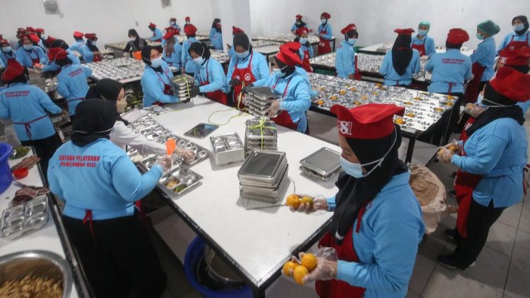 1.092 Anak Jadi Korban Keracunan dalam Sepekan, JPPI: KLB Harus Ditetapkan dan Dihentikan Sementara