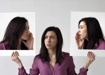 Ngomong Sama Diri Sendiri: Kebiasaan Self-Talk untuk Kesehatan Mental