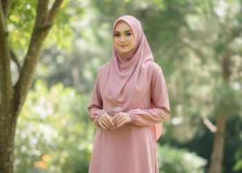 9 Model Gamis Syari Bahan Wolfis Adem dan Praktis untuk Muslimah di 2025