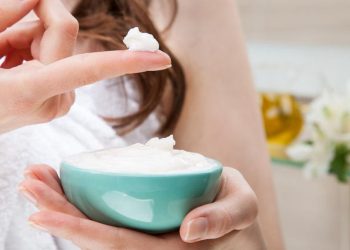 Tips Merawat Rambut di Rumah Agar Tetap Sehat dan Kuat Seperti di Salon