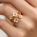 8 Model Cincin Emas Motif Bunga Anggun dan Berarti yang Sedang Tren 2025