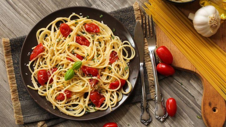 7 Makanan Penyebab Kerusakan Usus yang Sering Kamu Konsumsi