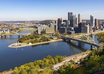 Kota Kerah Biru Menyimpan Daya Tarik Wisata yang Tak Terduga