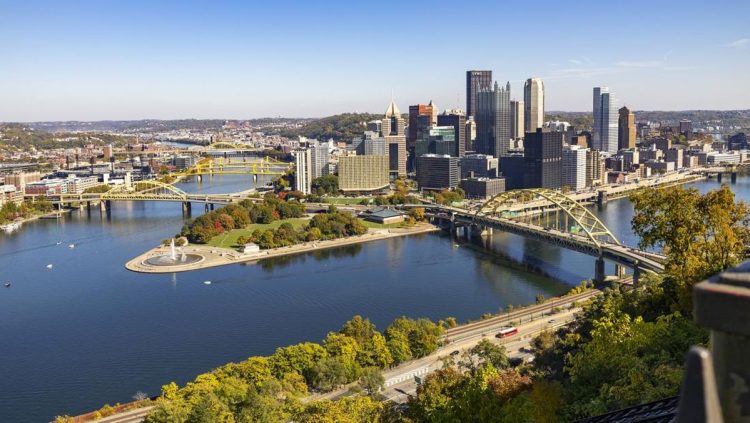 Kota Kerah Biru Menyimpan Daya Tarik Wisata yang Tak Terduga