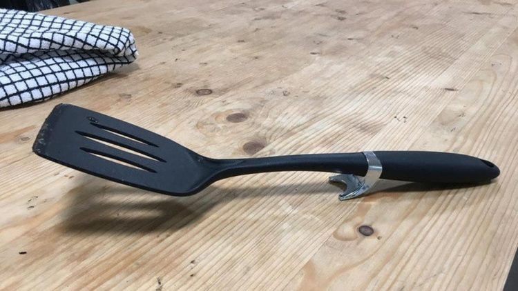 Bahan Spatula Dapur yang Paling Aman Silikon atau Kayu Menurut Pakar Biomedik IPB