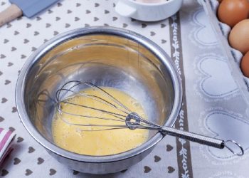 Cara Membuat Omelet Telur Lezat Seperti di Restoran