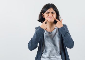 Penyebab Gigi Goyang pada Dewasa dan Dampak Jika Diabaikan