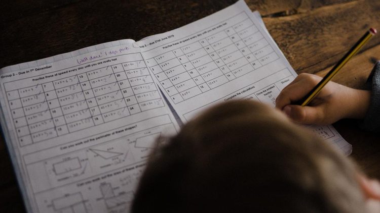 Memperingati Hari Matematika 22 Desember, Tips Menarik agar Anak Suka Berhitung