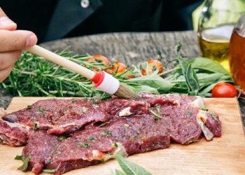 Waspadai 5 Jenis Makanan dan Minuman Pemicu Kanker Usus Besar