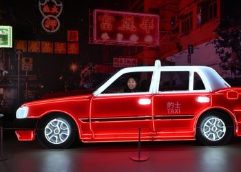 Kilau Lampu Neon di Hong Kong yang Abadi dan Tak Pernah Pudar